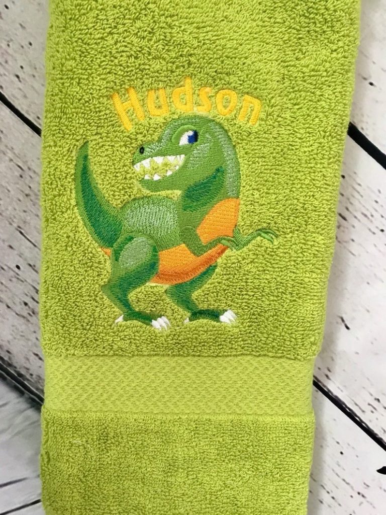 personalized-bath-towels-for-kids-personalized-embroidery-dtg-gifts