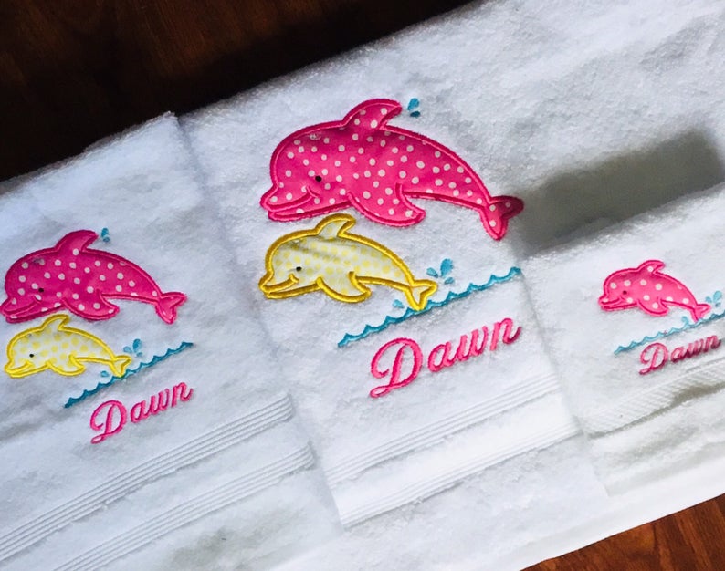 Kids bath towels, Personalized kids fish bath towels ...